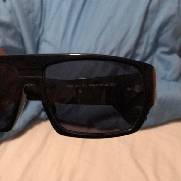 Sunglasses - Picture 3 of 7